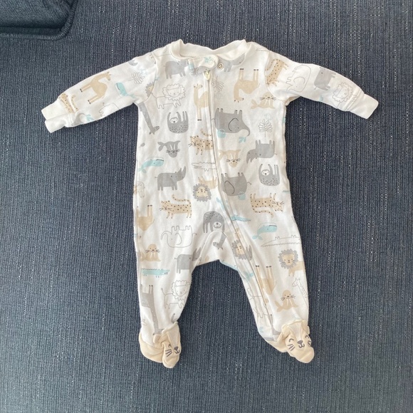 Carters sleeper 3m - Picture 1 of 2